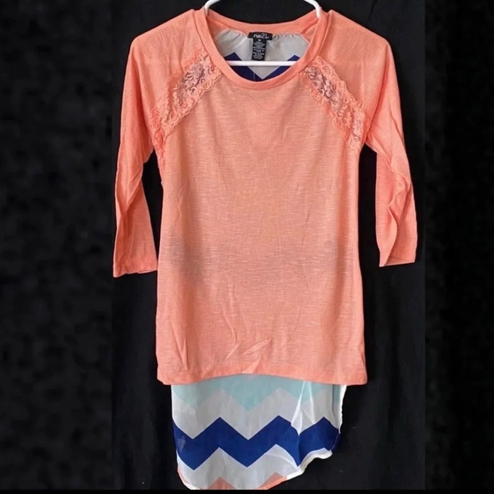 New Juniors XS Peachy Orange Chevron High/Low Tunic